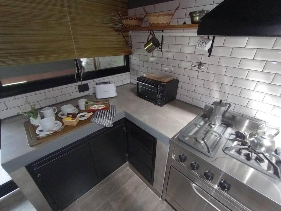 Apartament Escala Ezeiza Loft Con Desayuno Luis Guillon Zewnętrze zdjęcie