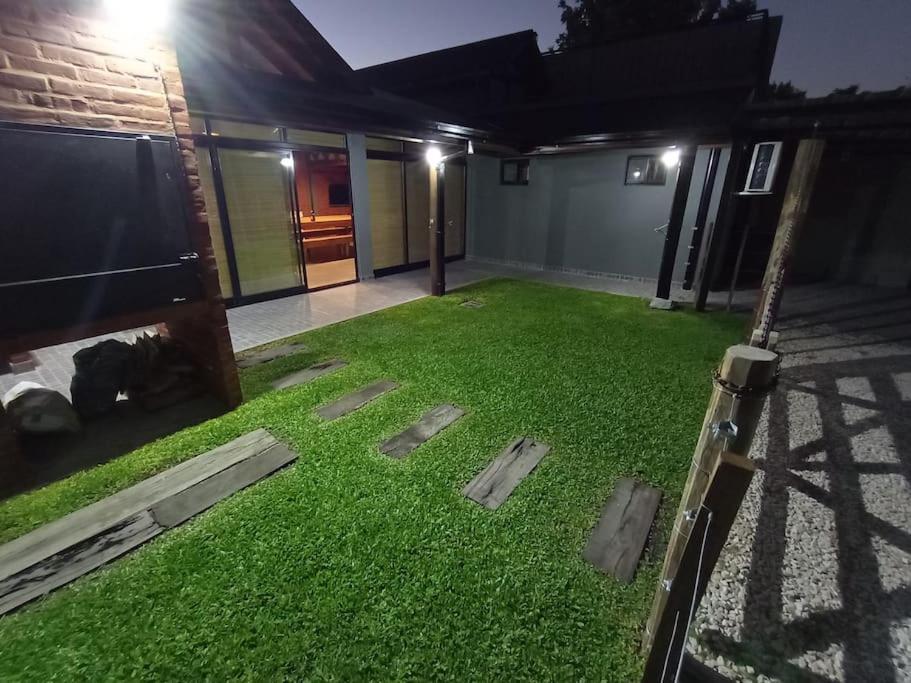 Apartament Escala Ezeiza Loft Con Desayuno Luis Guillon Zewnętrze zdjęcie
