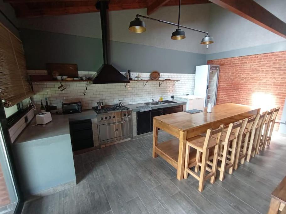 Apartament Escala Ezeiza Loft Con Desayuno Luis Guillon Zewnętrze zdjęcie