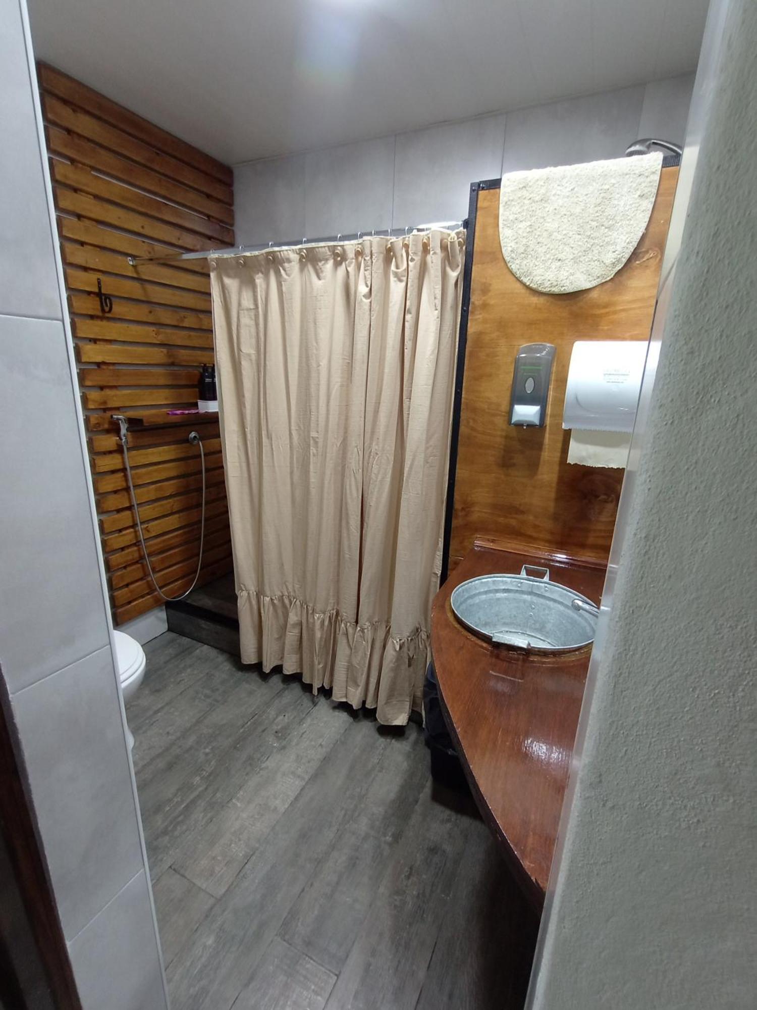 Apartament Escala Ezeiza Loft Con Desayuno Luis Guillon Zewnętrze zdjęcie