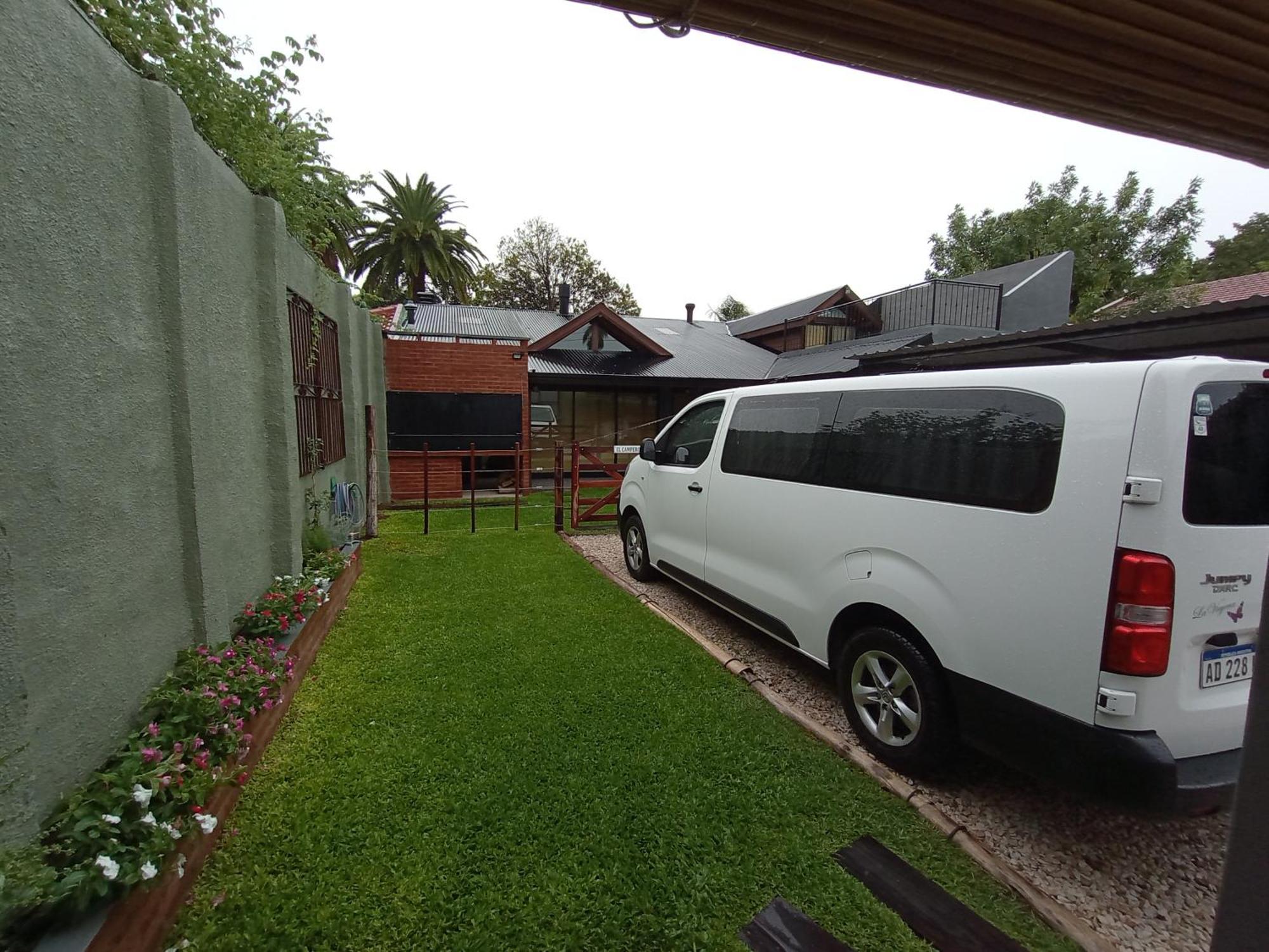 Apartament Escala Ezeiza Loft Con Desayuno Luis Guillon Zewnętrze zdjęcie